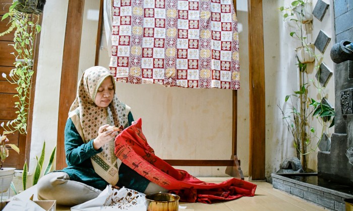 Cerita Ana Khairani Membangun Batik Organik