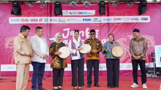 Mengapa UMKM Menjadi Tulang Punggung Ekonomi Indonesia?