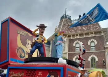 Nikmati Seharian Pixar Summer Fest di Disneyland
