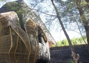 Rumah Tropis Modern, Teknologi Prefabrikasi dan Desain Premium Bersatu