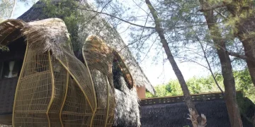 Rumah Tropis Modern, Teknologi Prefabrikasi dan Desain Premium Bersatu