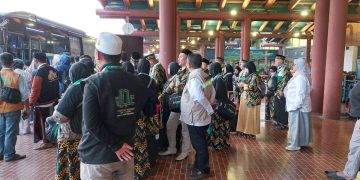Erupsi Gunung Anak Krakatau Ganggu Penerbangan Umrah, Tips untuk Jemaah